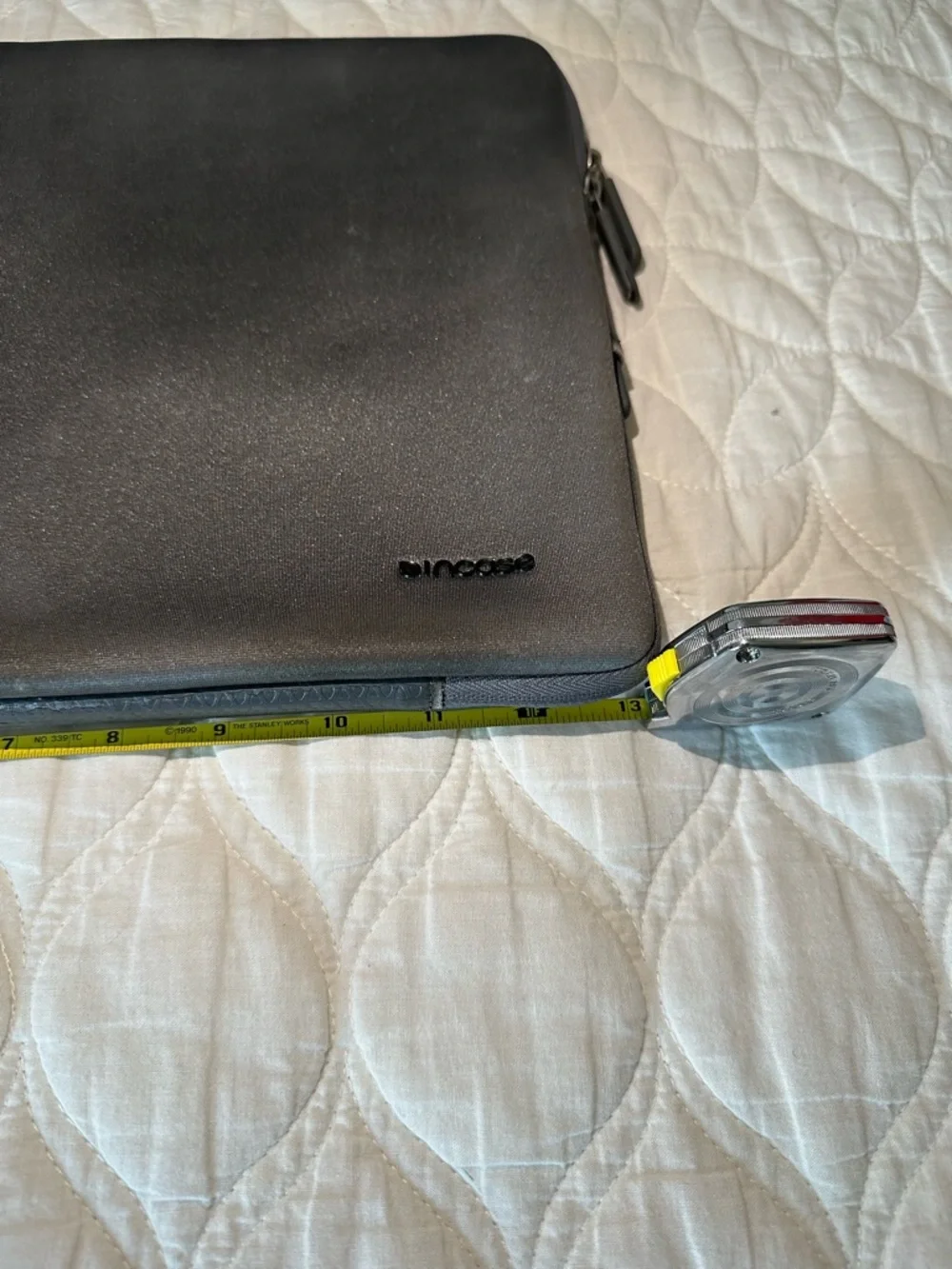 Incase Charcoal Gray Zipped Laptop Sleeve